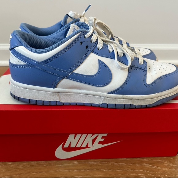 Nike Other - Duck polar blue size 9, like new with creases